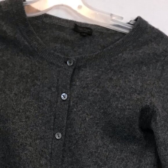 Aritzia Talula Babaton 100% Cashmere Cardigan Sweater Button up Crew Neck Grey S - Picture 6 of 15
